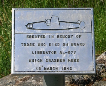 Al577 1993
          memorial